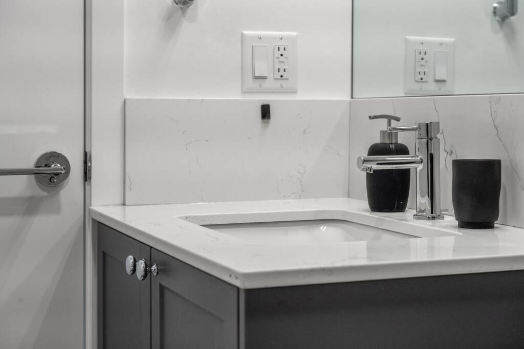 Chic 1Br Kensington Unit W/Parking Διαμέρισμα Κάλγκαρι Εξωτερικό φωτογραφία